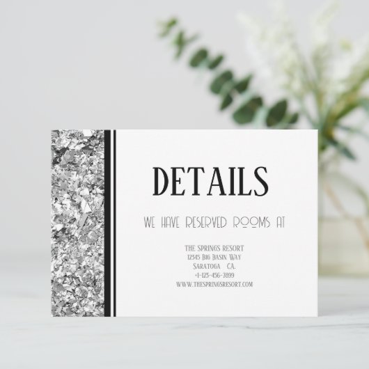 Zilver en Zwart Eenvoudige Tekst Bruiloft Informatiekaartje (Staand voorkant)