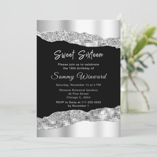 Zilver- en zwarte glazen scheuren zoete zestien kaart (Staand voorkant)