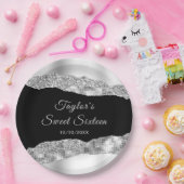 Zilver- en zwarte glazen scheuren zoete zestien papieren bordje (Feest)