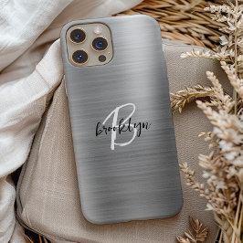 Zilver Geborsteld Metaal Zwart Wit Schrift Monogra iPhone 15 Case