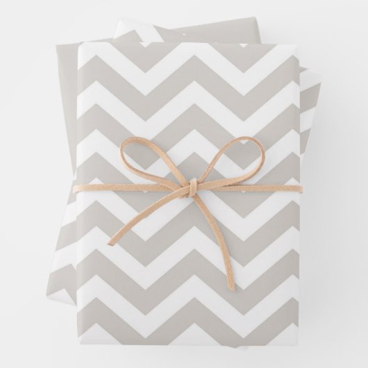 Zilver Grijs & Witte Dikke Chevron Trouw Verjaarda Inpakpapier Vel (In situ)