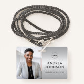 Zilver grijze foto-id-Kaart met aangepaste Logo en Badge (Voorkant met draagriem)