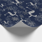 Zilver kerstrendiertje cadeaupapier (Hoek)