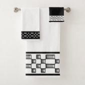 Zilver Metalen Patroon op Zwart & Wit Handdoek Set (Insitu)