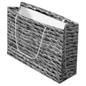 Zilver Metallic Wicker Patroon Groot Cadeauzakje (Voorkant Gekanteld)