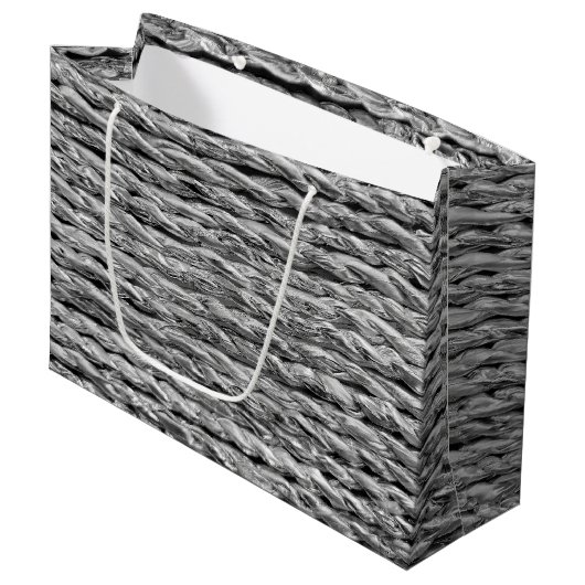Zilver Metallic Wicker Patroon Groot Cadeauzakje (Voorkant Gekanteld)