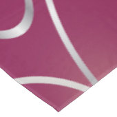Zilver op magenta tafelkleed (Gekanteld)