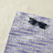 Zilver Paarse Glitzy Glitter Stripes Strandlaken (In situ)