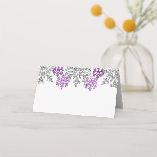 Zilver Paarse sneeuwvlokken Winter Weddenschap Plaatskaartje (Achterkant)