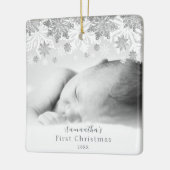 Zilver Winter Snowflakes Personeel Baby Keramisch Ornament (Links)