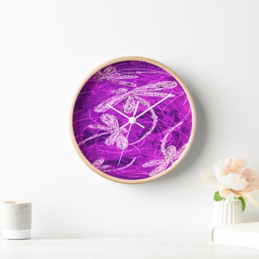 Zilverachtige libellen op een Magic Magenta Sky (Huis)