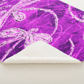 Zilverachtige libellen op een Magic Magenta Sky Sherpa Deken (3/4)