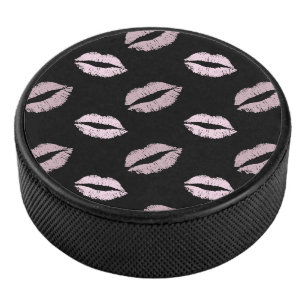 Zilverachtige Roze Kusjes Hockey Puck