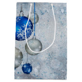 Zilverblauwe ornamenten medium cadeauzakje (Achterkant)