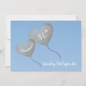 Zilveren ballonnen in een blauwe lucht 80ste verja kaart (Voorkant)