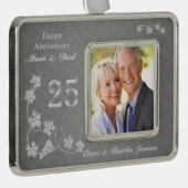 Zilveren bladeren op grijs 25e bruiloft Jubileum Verzilverd Omlijst Ornament (Rechts)