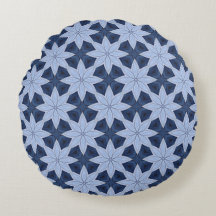 Zilveren-blauwe bloemen op een marineblauwe achter