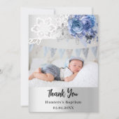 Zilveren blauwe bloemendoop foto bedankkaart kaart (Voorkant)