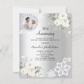 Zilveren bloemen foto 10e huwelijksuitnodiging (Voorkant)