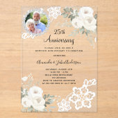 Zilveren bloemen foto 25ste huwelijksverjaardag acryl uitnodigingen (Voorkant)