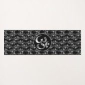 Zilveren bloemen op zwarte OM Yoga Mat (Achterkant (horizontaal))