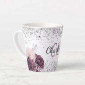 Zilveren bordeaux bloemen elegante monogram naam latte mok (Linkerhoek)