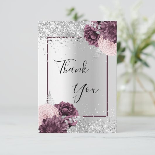 Zilveren bordeauxrode bloemen elegant glamoureus bedankkaart (Staand voorkant)