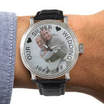 Zilveren bruiloft aangepaste jaren foto horloge<br><div class="desc">Gepersonaliseerde foto horloge voor uw zilveren bruiloft (of personaliseren voor alles wat je wilt!). De sjabloon is ingesteld voor u om uw eigen foto toe te voegen en u kunt ook alle tekst bewerken als u dat wenst. De tekst zit op een semi-transparante randbedekking boven je foto. De voorbeeldtekst luidt...</div>