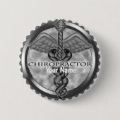 Zilveren chiropractor ronde button 5,7 cm (Voorkant)
