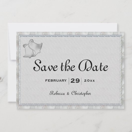 Zilveren Elegantie bruiloft klokken Save The Date (Voorkant)