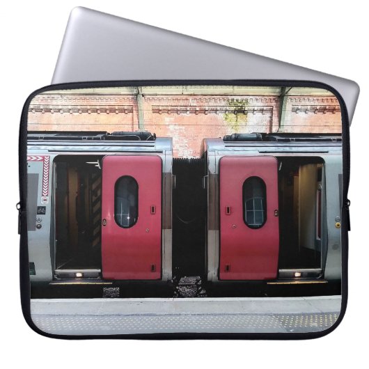 Zilveren en rode trein laptop sleeve (Voorkant)