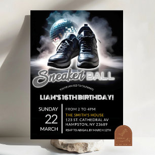 Zilveren en Witte Disco Sneakerball Verjaardag Kaart