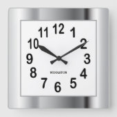 Zilveren Frame en Zwarte Cijfers Vierkante Klok (Voorkant)