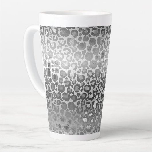 Zilveren Glam Leopard Dierenprint Latte Mok (Linkerhoek)