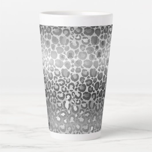 Zilveren Glam Leopard Dierenprint Latte Mok (Voorkant)