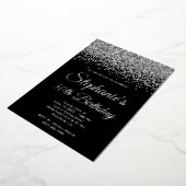 Zilveren Glitter Glam Zwart 30e Verjaardag Folie Uitnodiging (Gedraaid)