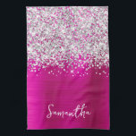 Zilveren Glitter Hot Pink Glam Naam Theedoek<br><div class="desc">Pas het moderne handgeschreven stijlscript aan creëer uw eigen gepersonaliseerde keukenhanddoek voor haar nieuwe huis. Voeg een monogram initiaal toe aan creëer een voornaam initiaal combinatie. Girly faux silver glitter en hete roze metallic folie digitale kunst die zal afdrukken als een foto op uw ontwerp.</div>