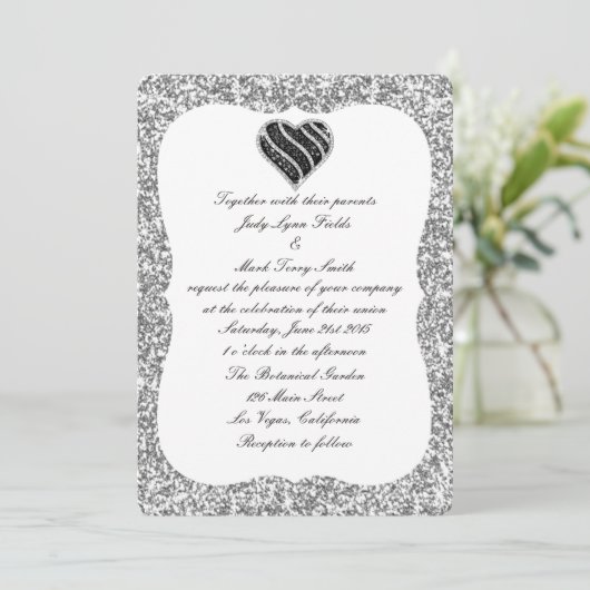 Zilveren Glitter Zwart Hart Bruiloft Uitnodiging (Staand voorkant)