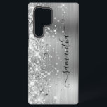 Zilveren Glitterende Folie Vrouwelijke Handtekenin Samsung Galaxy Hoesje<br><div class="desc">Vrouwelijke nepsparkling zilveren glitter hooglichten op de linker rand, gekoppeld aan een zilvergrijs geborsteld metalen folie digitaal kunst ontwerp. De moderne vrouwelijke handtekening heeft een elegante witte kalligrafie lettertype met decoratieve staarten in een verticale indeling. Pas de lettertype-stijlen aan of verplaats de glinsterende afbeeldingen om je eigen telefoon accessoire te...</div>