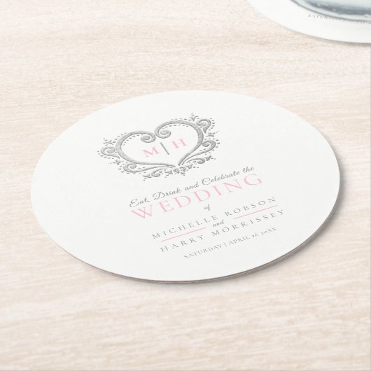 Zilveren hart roze witte krans monogram bruiloft ronde kartonnen onderzetter (Gebogen)