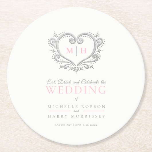 Zilveren hart roze witte krans monogram bruiloft ronde kartonnen onderzetter (Voorkant)