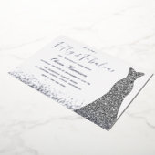 Zilveren jurk Vijftig & Fabulous 50ste verjaardag  Folie Uitnodiging (Gedraaid)