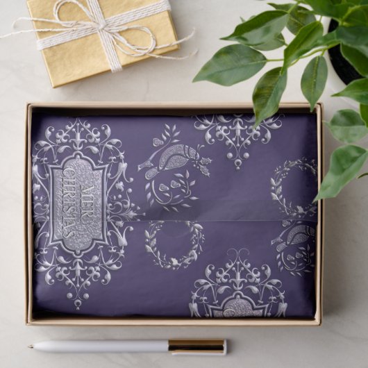 Zilveren kerstdecoratie op blauw kerstfeest tissuepapier (Geschenk)