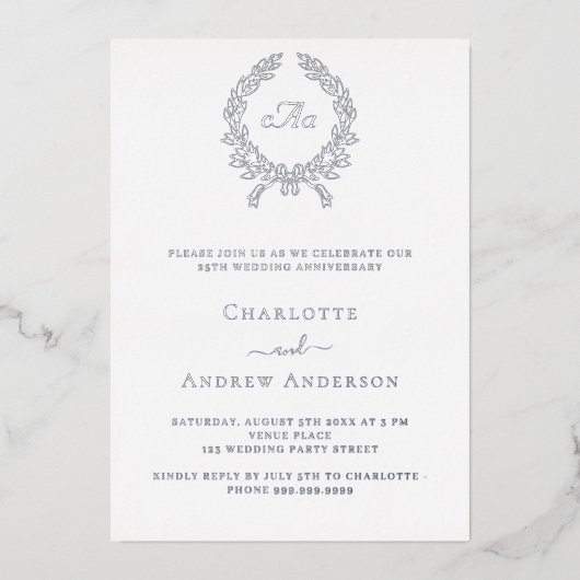 Zilveren krans monogram 25e trouwdag folie uitnodiging (Voorkant)
