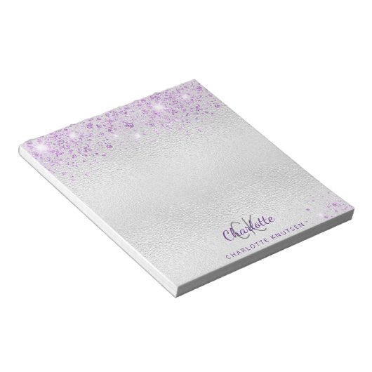 Zilveren lavendel glitter monogram initialen naam notitieblok (Schuin)