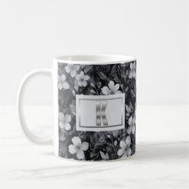 Zilveren monogramletter bloemenaquarel koffiemok