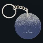 Zilveren Navy Blauwe Meisjesachtige Glitter Glans  Sleutelhanger<br><div class="desc">Zilveren en Navy Blauwe Glitter Glans Schrift Monogram Naam Sleutelhanger. Dit is het perfecte cadeau voor sweet 16 verjaardag,  trouwen,  bruidsfeest,  jubileum,  babyfeest of vrijgezellenfeest voor iemand die houdt van glamour luxe en chic stijlen.</div>