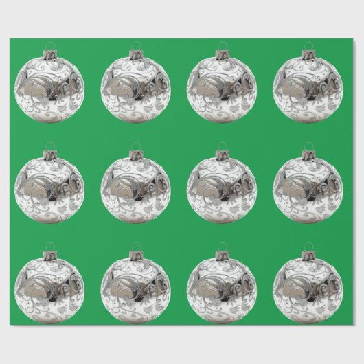 Zilveren Ornamenten op Green Wrapping Paper Cadeaupapier (Vlak)
