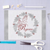 Zilveren randen met dennenkrans en rode vreugde tissuepapier (Craft)