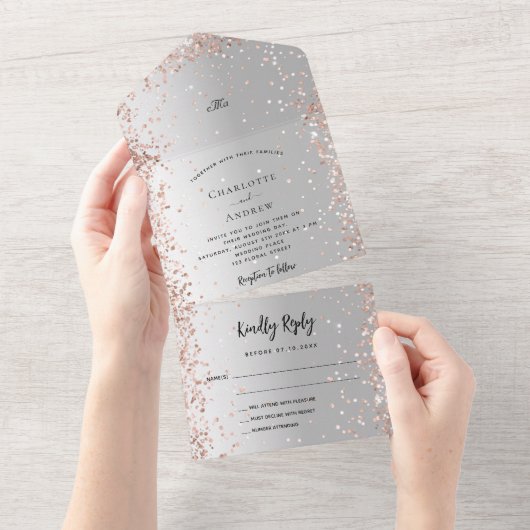 Zilveren roos gouden monogram bruiloft all in one uitnodiging (Afscheurbaar)